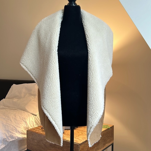 Mendocino draped vest - Picture 2 of 2